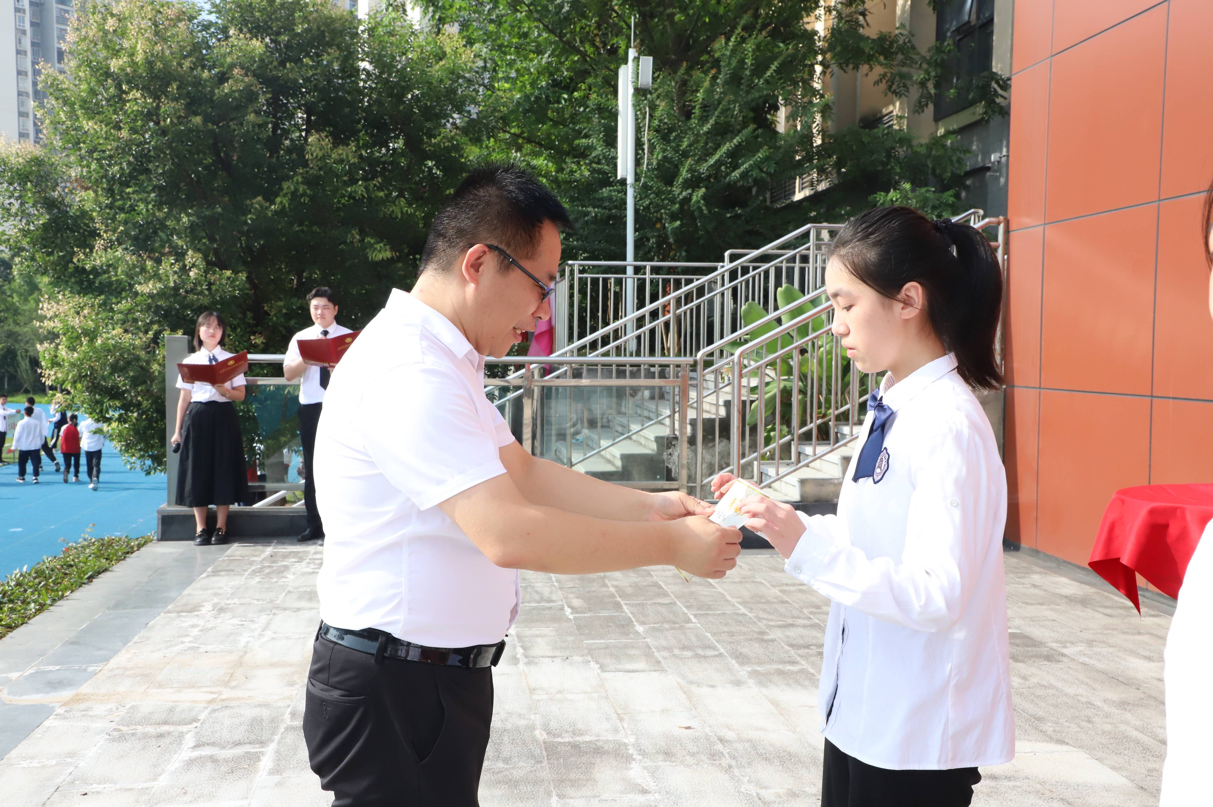 重庆大学毕业证补办流程